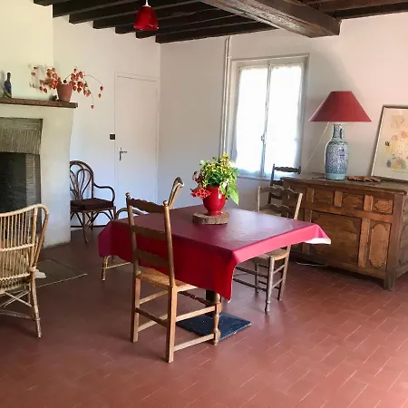 Holiday home De Mauxe Acquigny