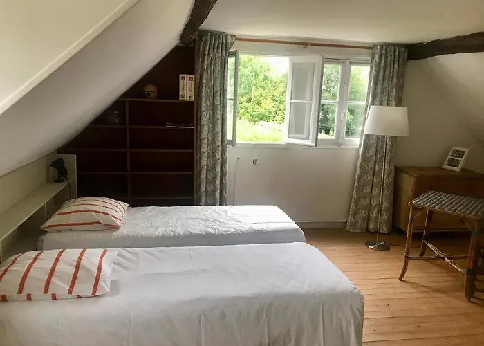 Holiday home De Mauxe Acquigny